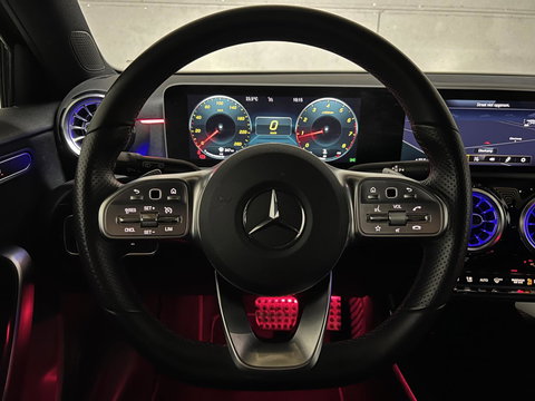 Mercedes-Benz A-Klasse 180 AMG Designo Matgrijs Sfeerverlichting Carplay