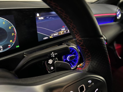 Mercedes-Benz A-Klasse 180 AMG Designo Matgrijs Sfeerverlichting Carplay