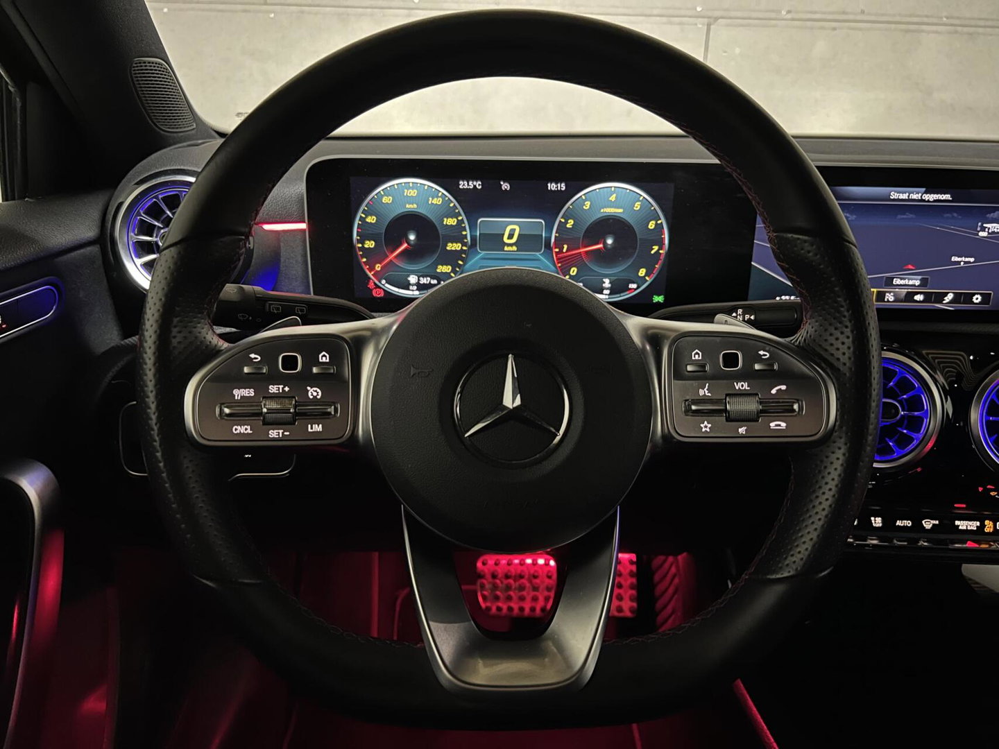 Mercedes-Benz A-Klasse 180 AMG Designo Matgrijs Sfeerverlichting Carplay