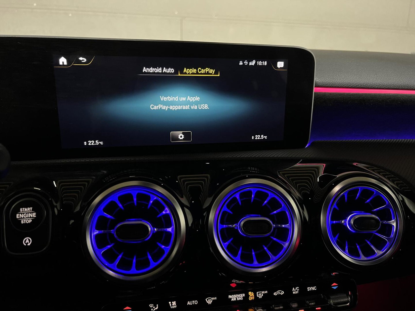 Mercedes-Benz A-Klasse 180 AMG Designo Matgrijs Sfeerverlichting Carplay
