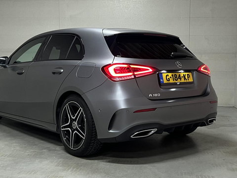 Mercedes-Benz A-Klasse 180 AMG Designo Matgrijs Sfeerverlichting Carplay