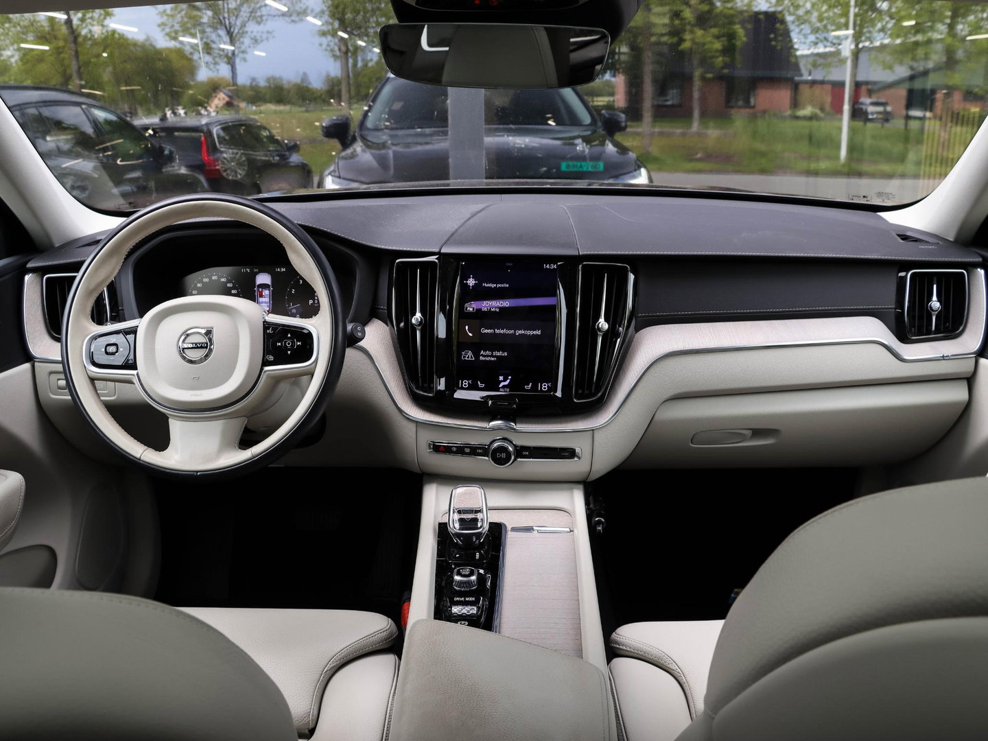 Volvo XC60 2.0 B5 Inscription 250pk Panodak Trekhaak