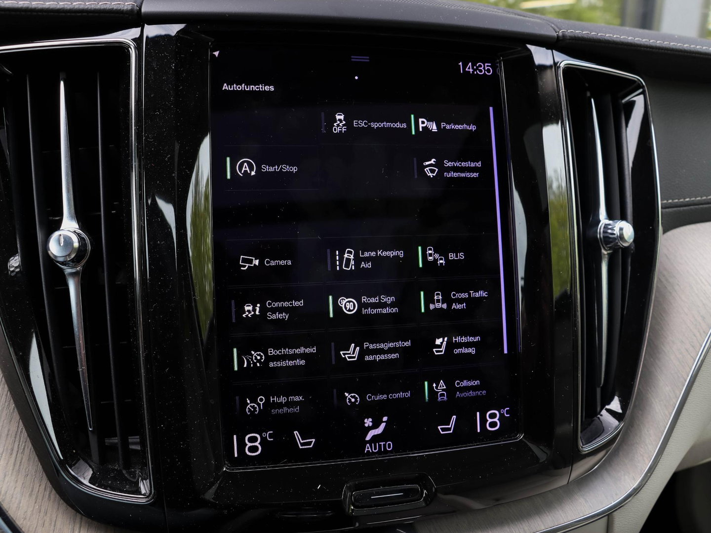 Volvo XC60 2.0 B5 Inscription 250pk Panodak Trekhaak