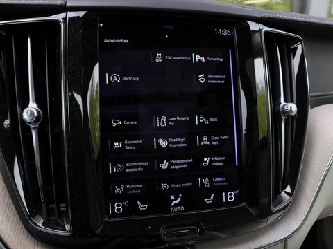 Volvo XC60 2.0 B5 Inscription 250pk Panodak Trekhaak