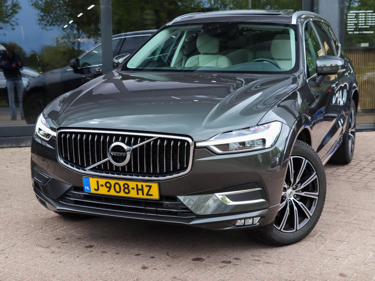 Volvo XC60 2.0 B5 Inscription 250pk Panodak Trekhaak