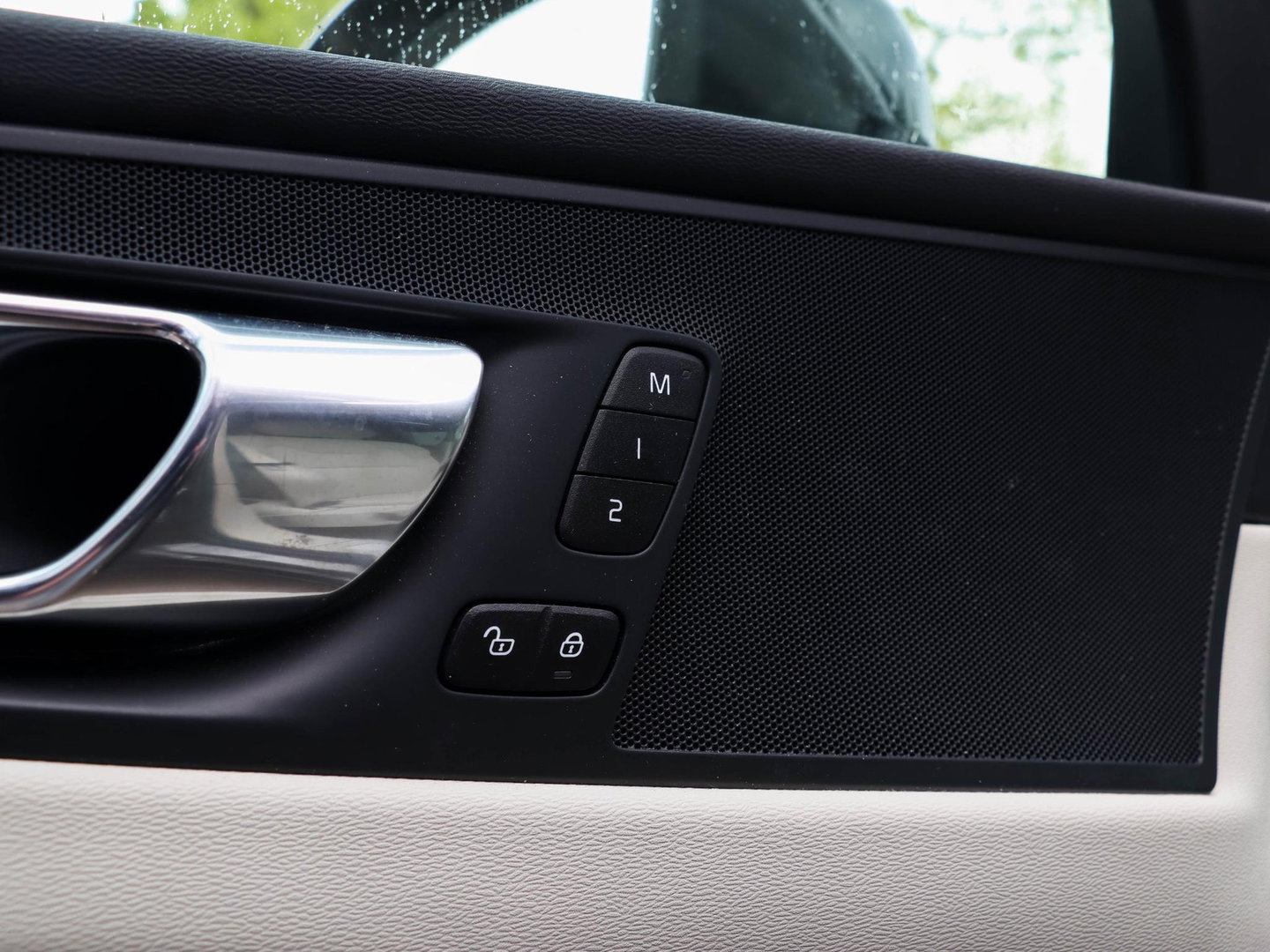 Volvo XC60 2.0 B5 Inscription 250pk Panodak Trekhaak