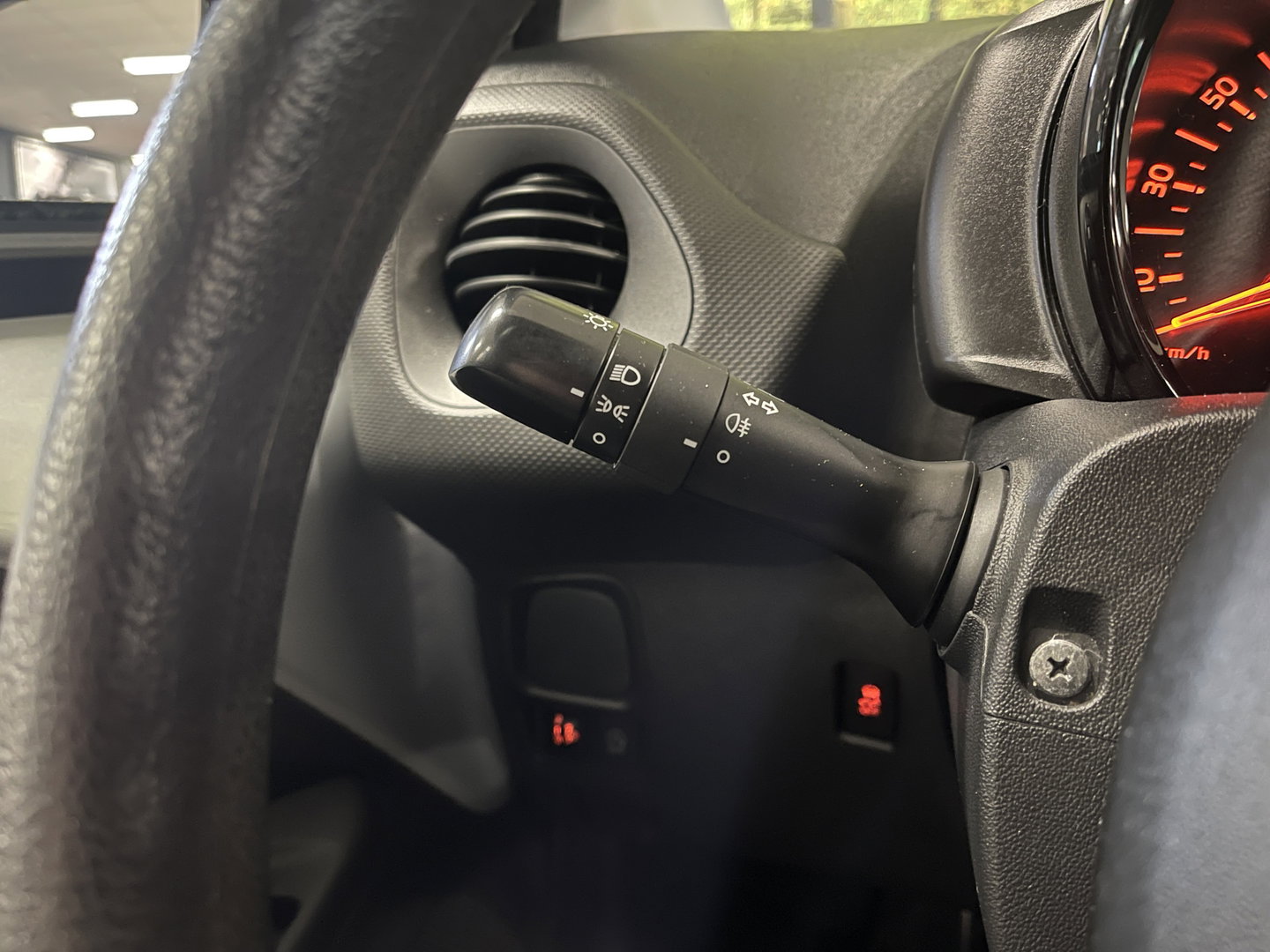 Toyota Aygo 1.0 VVT-i x-fun | Origineel Nederlands | Airconditioning | DAB | Cruise Control | Isofix |
