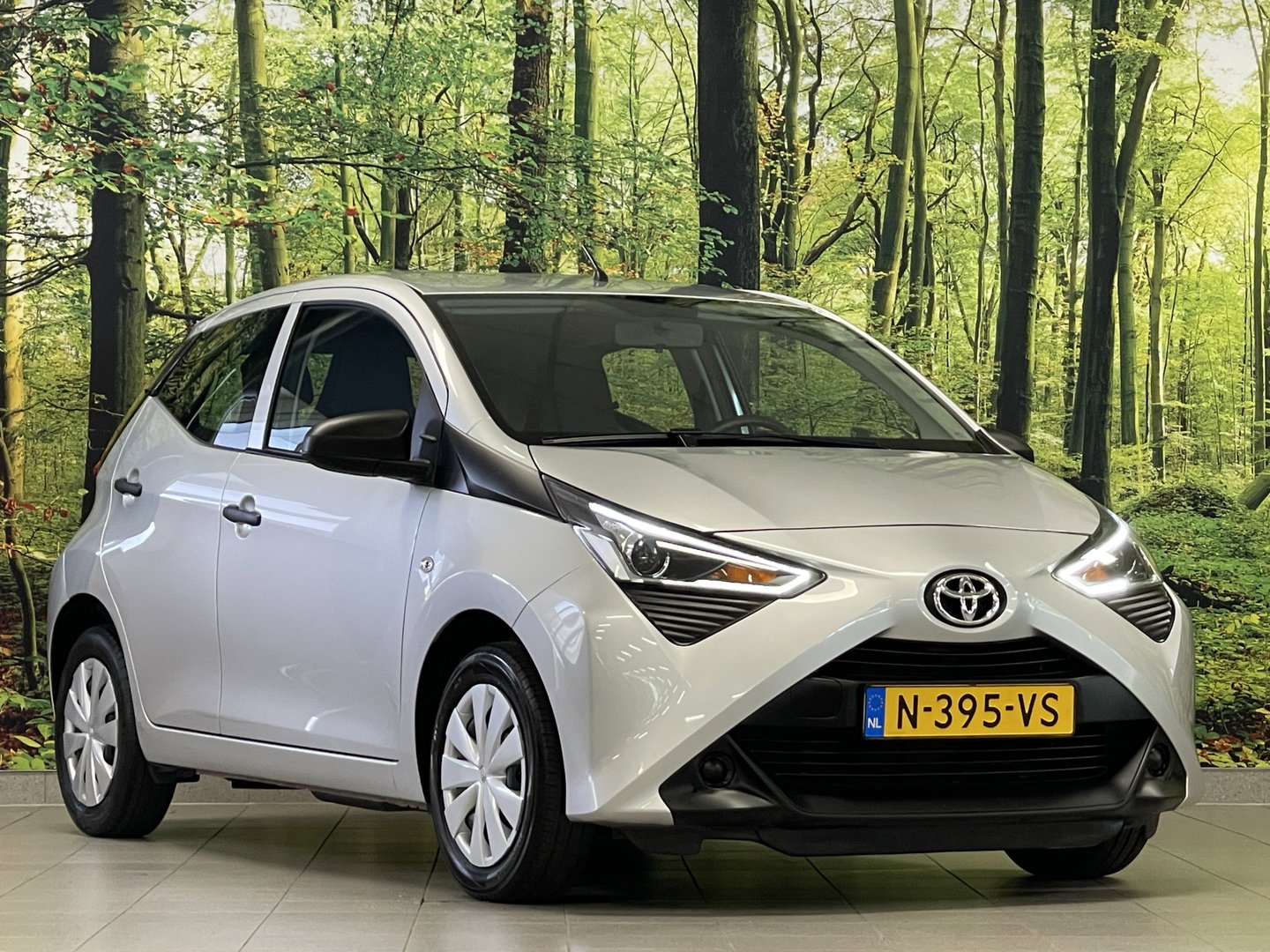 Toyota Aygo 1.0 VVT-i x-fun | Origineel Nederlands | Airconditioning | DAB | Cruise Control | Isofix |