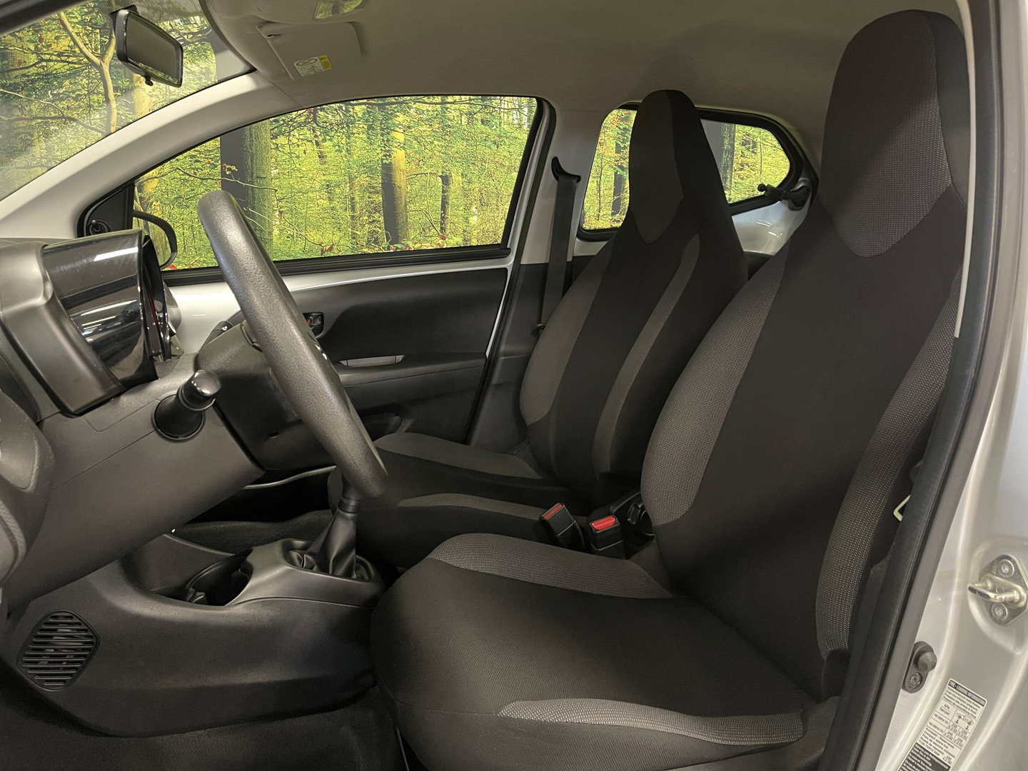 Toyota Aygo 1.0 VVT-i x-fun | Origineel Nederlands | Airconditioning | DAB | Cruise Control | Isofix |