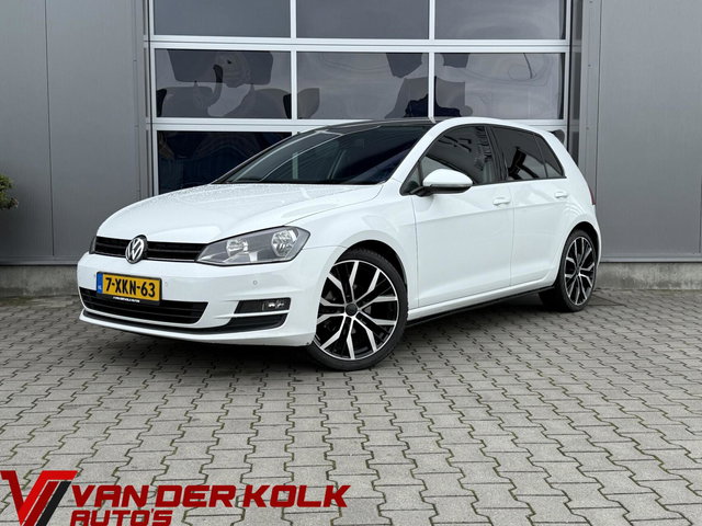 Volkswagen Golf - 1.2 TSI Comfortline | CarPlay | Leder | Navigatie | Climate | Cruise | Lichtmetaal | Memory