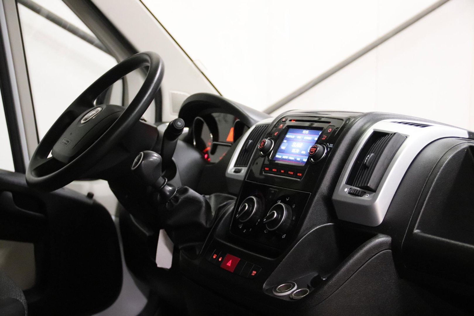 Fiat Ducato 2.3 BAKWAGEN MEUBELBAK 1000KG Laadvermogen