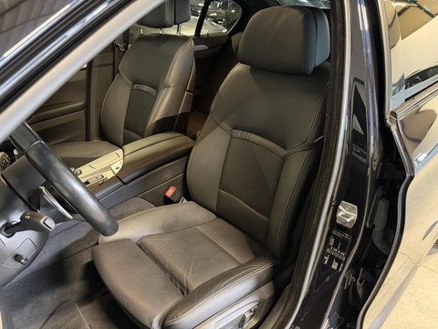 BMW 5 Serie 520i M-Sport High Executive Pano Memory NL-AUTO
