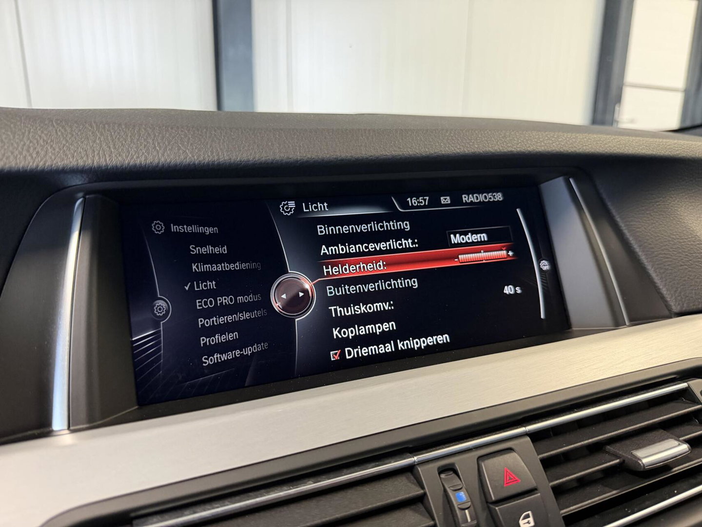BMW 5 Serie 520i M-Sport High Executive Pano Memory NL-AUTO
