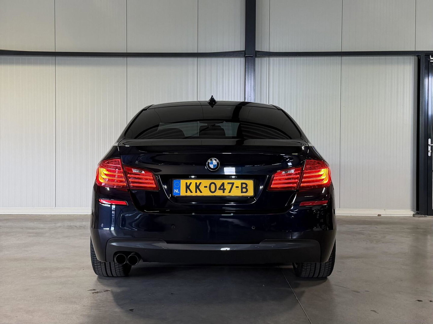 BMW 5 Serie 520i M-Sport High Executive Pano Memory NL-AUTO
