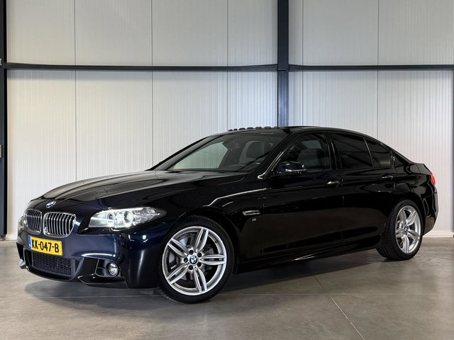 BMW 5 Serie - 520i M-Sport High Executive Pano Memory NL-AUTO