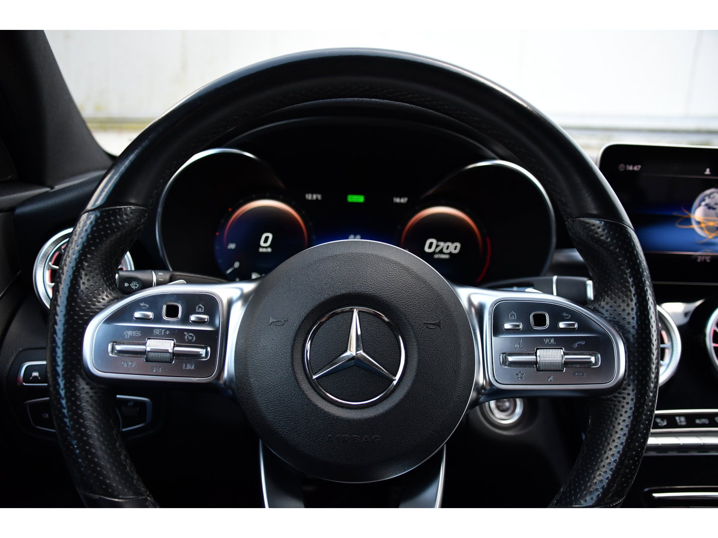 Mercedes-Benz C-Klasse 200 Premium Plus AMG Virtual, Cruise, Carplay, Stoelverwarming, Sfeer, Camera, 184pk, LED, Leder, Uniek!