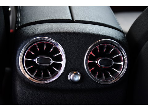 Mercedes-Benz C-Klasse 200 Premium Plus AMG Virtual, Cruise, Carplay, Stoelverwarming, Sfeer, Camera, 184pk, LED, Leder, Uniek!