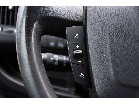 Peugeot Boxer 2.0 BlueHDI L1H1 Pro PB Edition Camera, Cruise, Multimedia, 130pk, Trekhaak, Airco, Radio, Uniek!