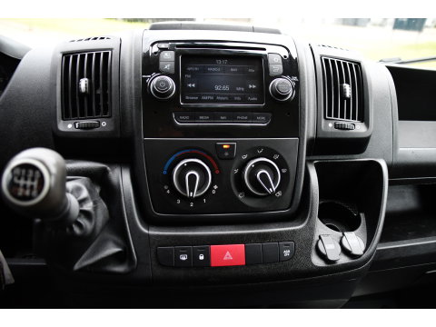 Peugeot Boxer 2.0 BlueHDI L1H1 Pro PB Edition Camera, Cruise, Multimedia, 130pk, Trekhaak, Airco, Radio, Uniek!