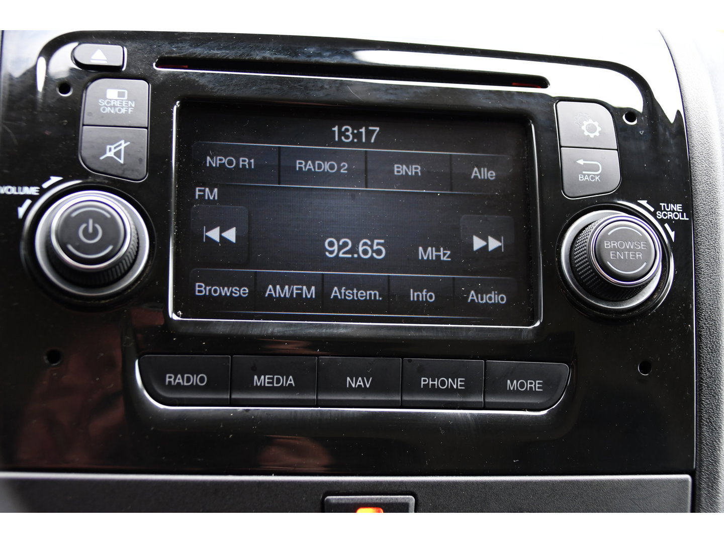 Peugeot Boxer 2.0 BlueHDI L1H1 Pro PB Edition Camera, Cruise, Multimedia, 130pk, Trekhaak, Airco, Radio, Uniek!