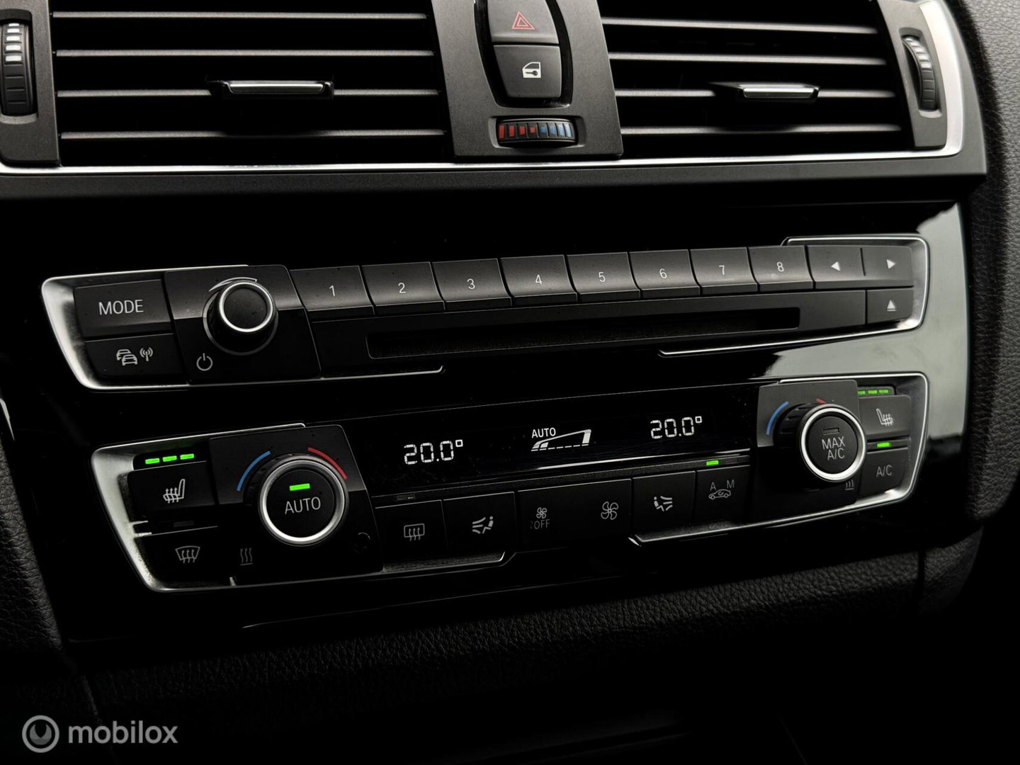 BMW 2 Serie Cabrio M235i High Executive | Leder | 326 PK
