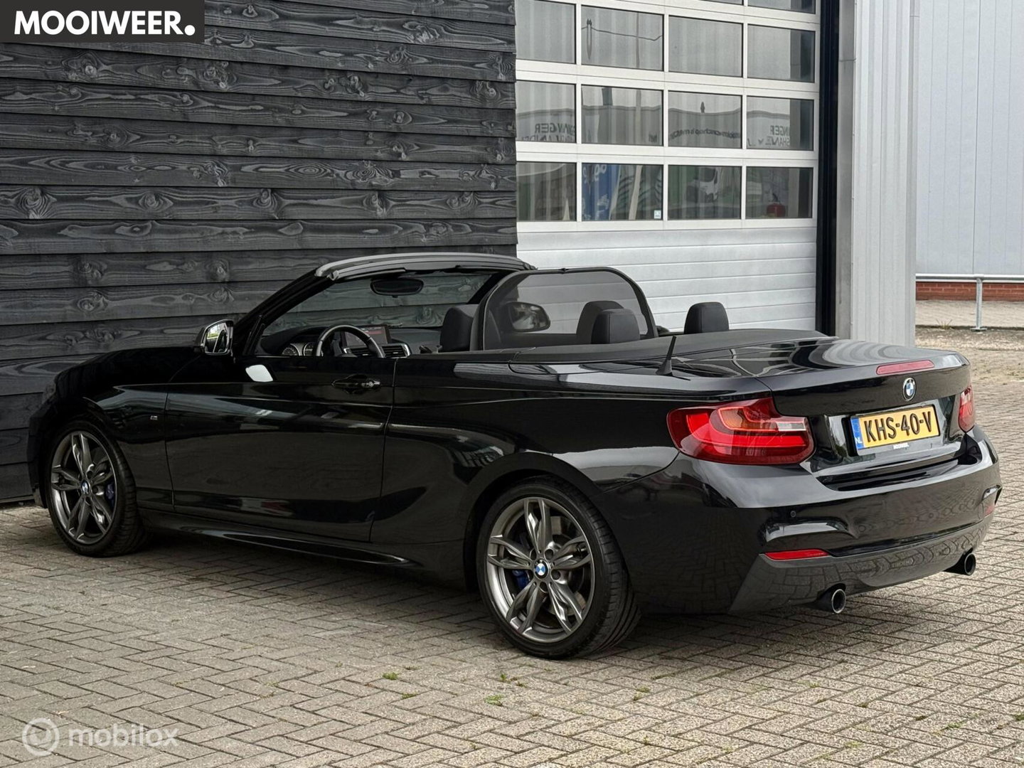 BMW 2 Serie Cabrio M235i High Executive | Leder | 326 PK