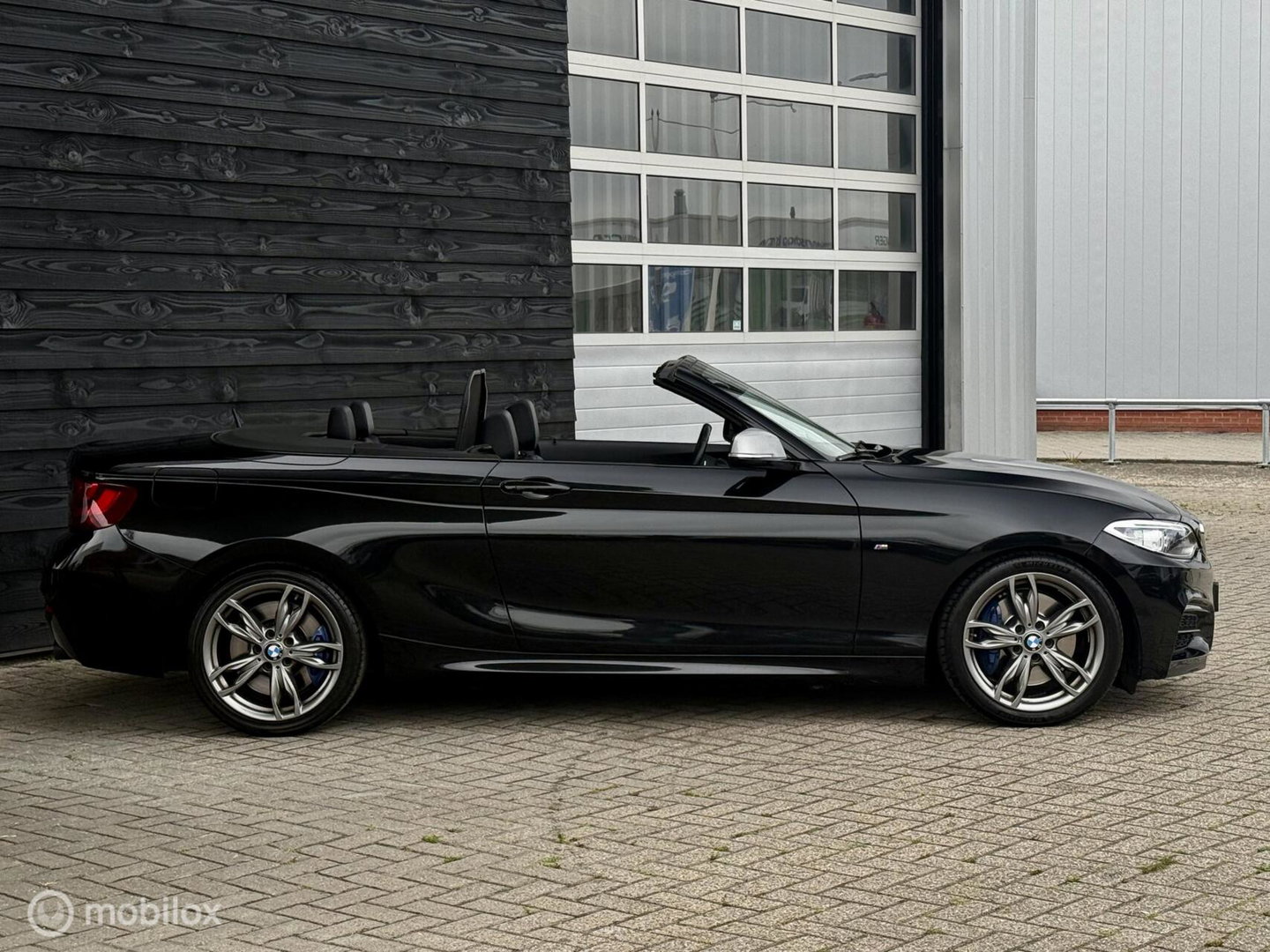 BMW 2 Serie Cabrio M235i High Executive | Leder | 326 PK
