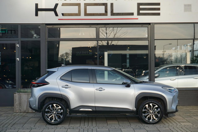 Toyota Yaris Cross - 1.5 Hybrid 115 Style | Groot navi | Stuur+stoel verwarming
