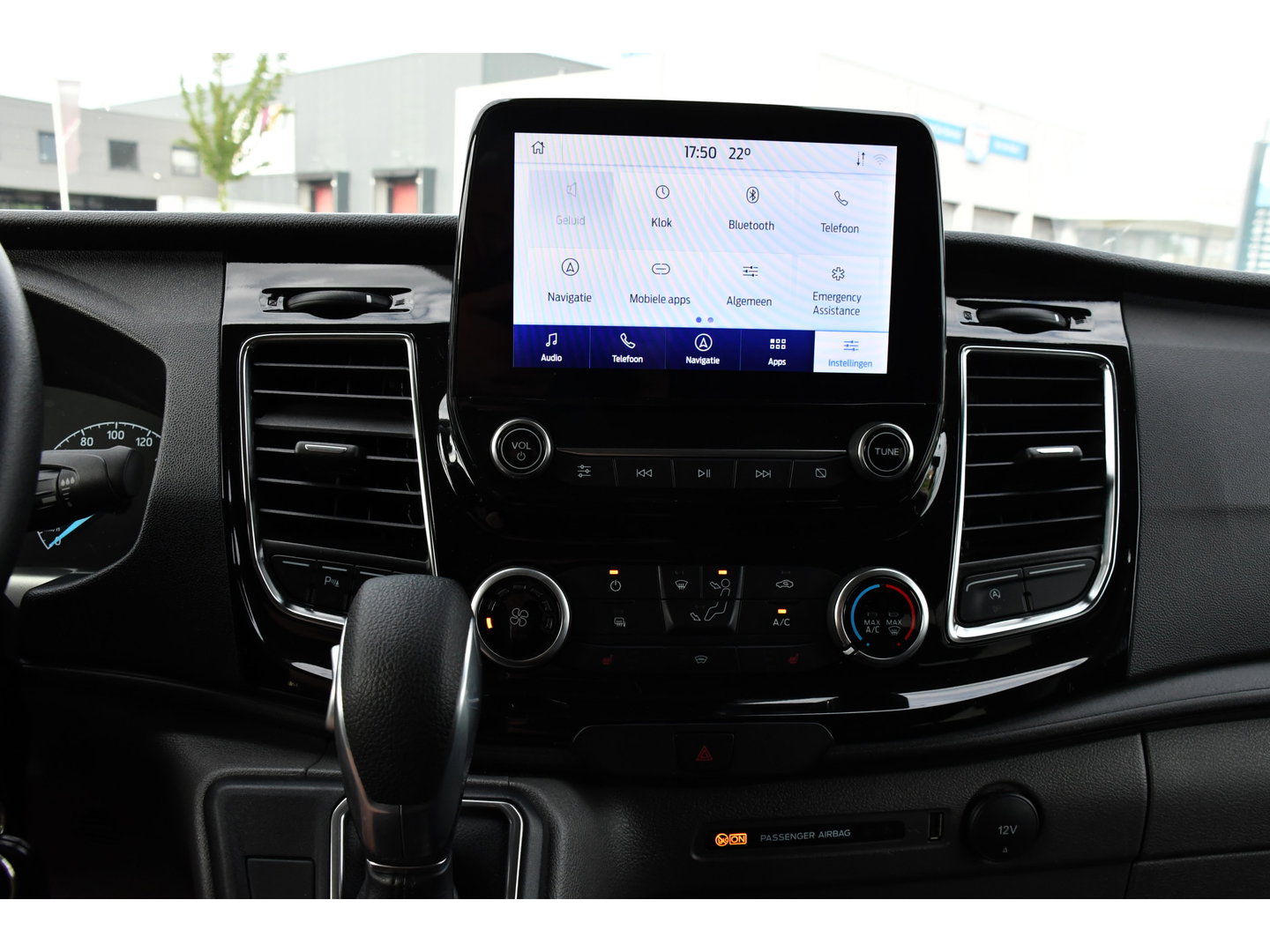 Ford Transit Custom 2.0 TDCI L1H1 Active DC Full Options! Adaptieve Cruise, Camera, Xenon, Carplay, Leder, Automaat, 170pk, Multimedia, Uniek!