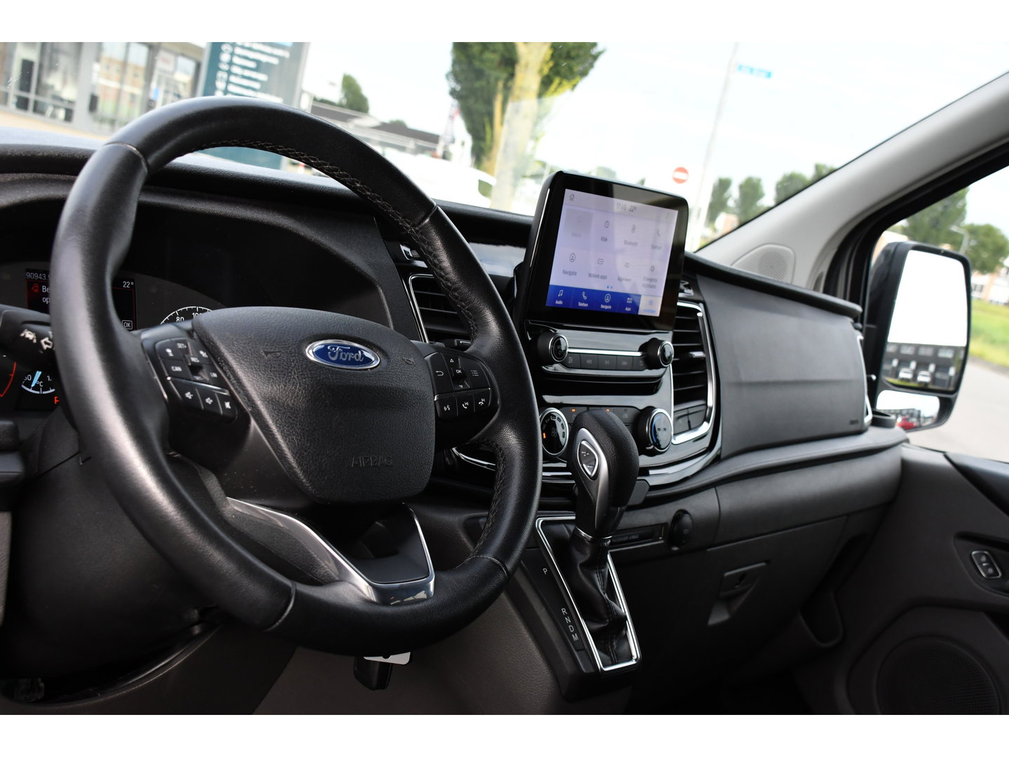 Ford Transit Custom 2.0 TDCI L1H1 Active DC Full Options! Adaptieve Cruise, Camera, Xenon, Carplay, Leder, Automaat, 170pk, Multimedia, Uniek!
