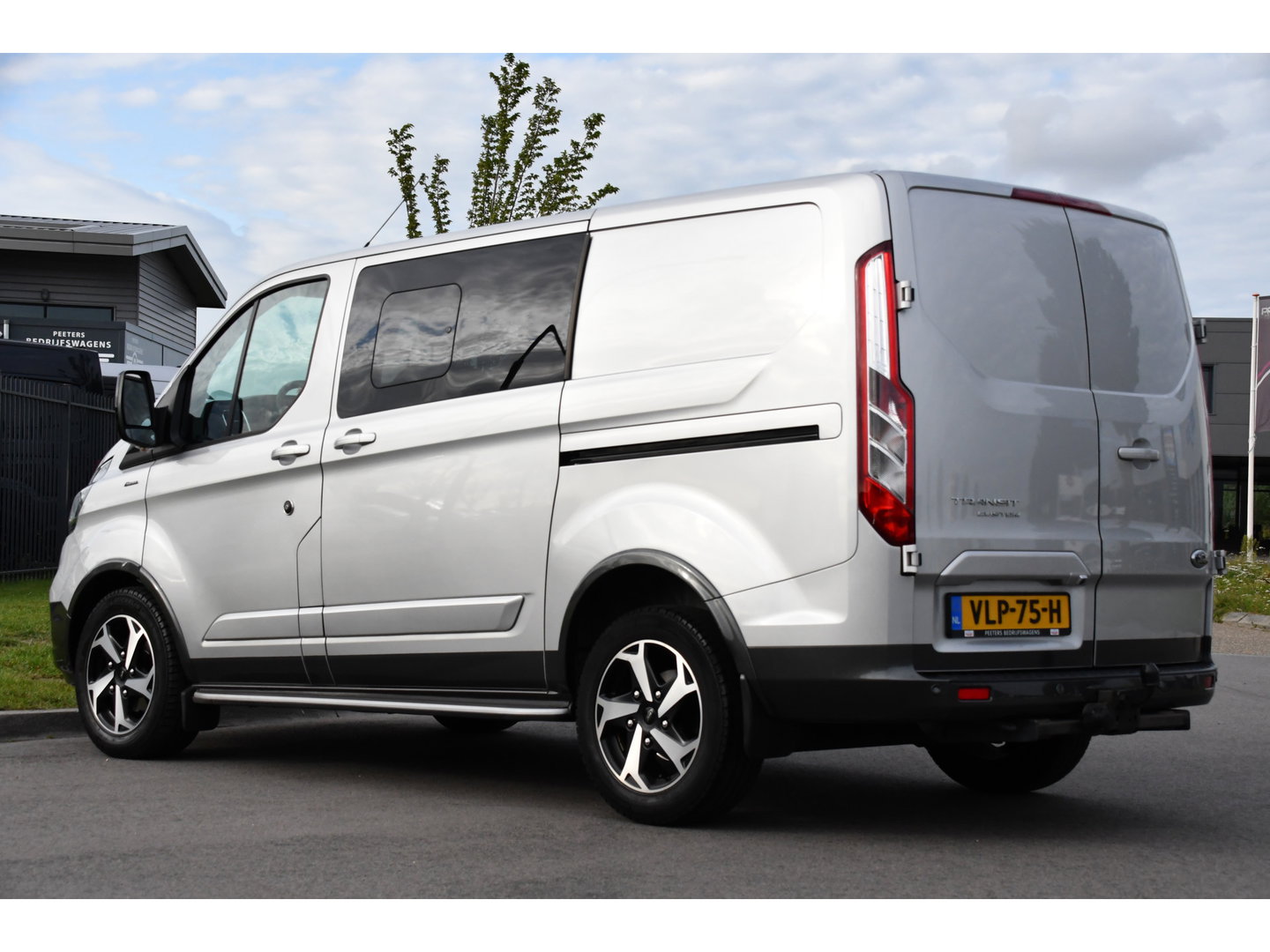Ford Transit Custom 2.0 TDCI L1H1 Active DC Full Options! Adaptieve Cruise, Camera, Xenon, Carplay, Leder, Automaat, 170pk, Multimedia, Uniek!
