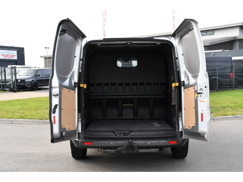 Ford Transit Custom 2.0 TDCI L1H1 Active DC Full Options! Adaptieve Cruise, Camera, Xenon, Carplay, Leder, Automaat, 170pk, Multimedia, Uniek!