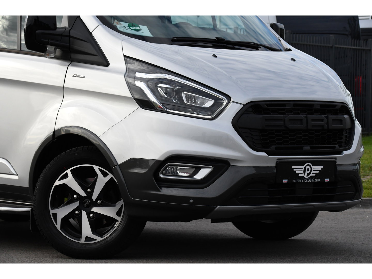Ford Transit Custom 2.0 TDCI L1H1 Active DC Full Options! Adaptieve Cruise, Camera, Xenon, Carplay, Leder, Automaat, 170pk, Multimedia, Uniek!