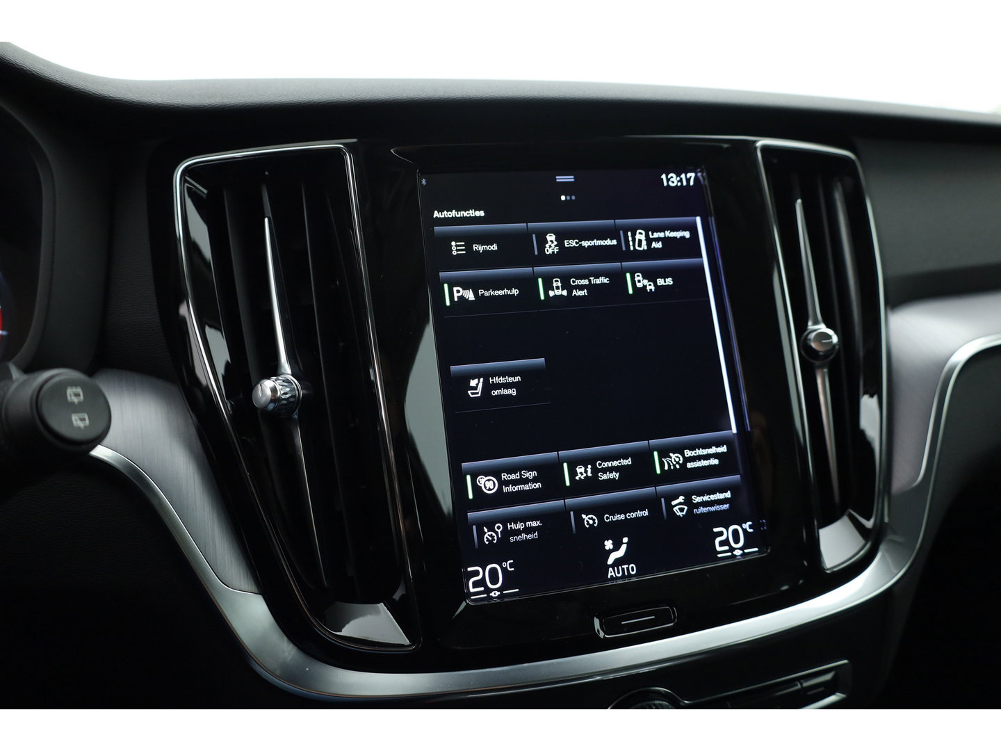 Volvo V60 2.0 B3 Momentum Business | Trekhaak | Adap. Cruise | Blis | Carplay |