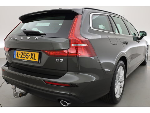 Volvo V60 2.0 B3 Momentum Business | Trekhaak | Adap. Cruise | Blis | Carplay |