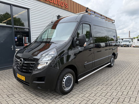 Opel Movano 2.3 Turbo 136pk L2H2 / vaste prijs rijklaar € 20.950 ex btw / lease vanaf € 342 / zwart metallic / airco / cruise / imperial + trap / trekhaak / camera / euro 6