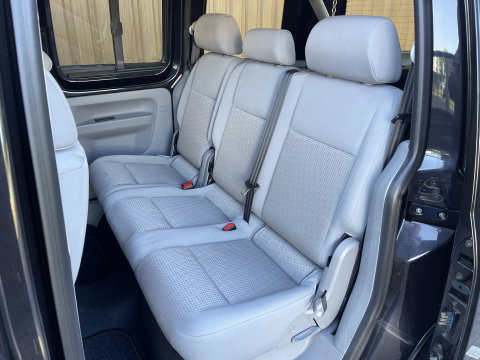 Volkswagen Caddy 1.9 TDI Comfortline 5p. | Uniek | Invalide | Rolstoellift | Handbediening Rem/Gas | 5 Zitplaatsen | DAB | Airconditioning | Origineel Nederlands |