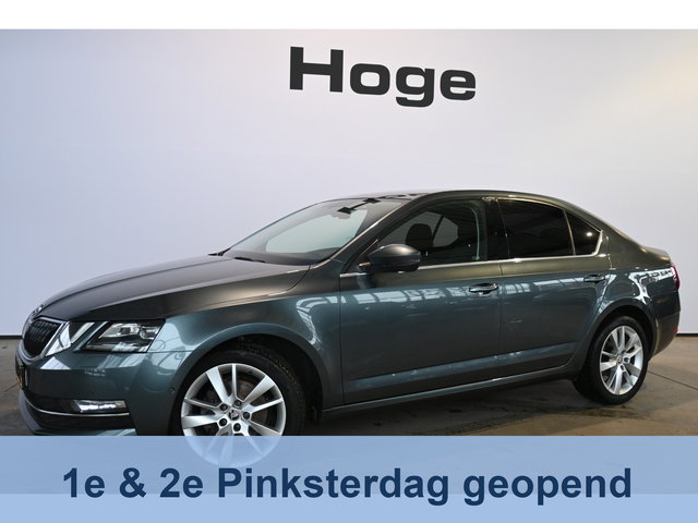 Škoda Octavia - 1.0 TSI Greentech Style Business Automaat Navigatie Carplay Stoelverwarming Inruil Mogelijk!