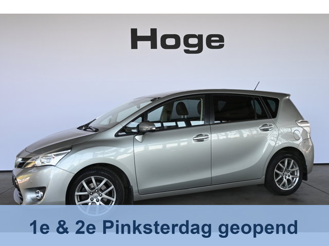 Toyota Verso - 1.6 VVT-i Business Clima Cruise control Navigatie Pdc Stoelverwarming Trekhaak Inruil Mogelijk!