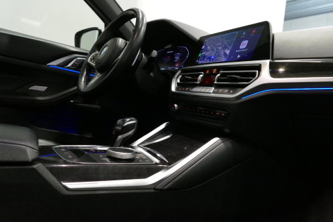 BMW 4 Serie Cabrio M440i xDrive High Executive / Air Collar (nekverwarming / BMW Laserlight / Elektr. verstelbare voorstoelen (links met memory) / Harman Kardon Surround Sound / Stoelverwarming / 20" / Rondomzichtcamera / HUD / Apple Carplay - Android Auto / Adaptief