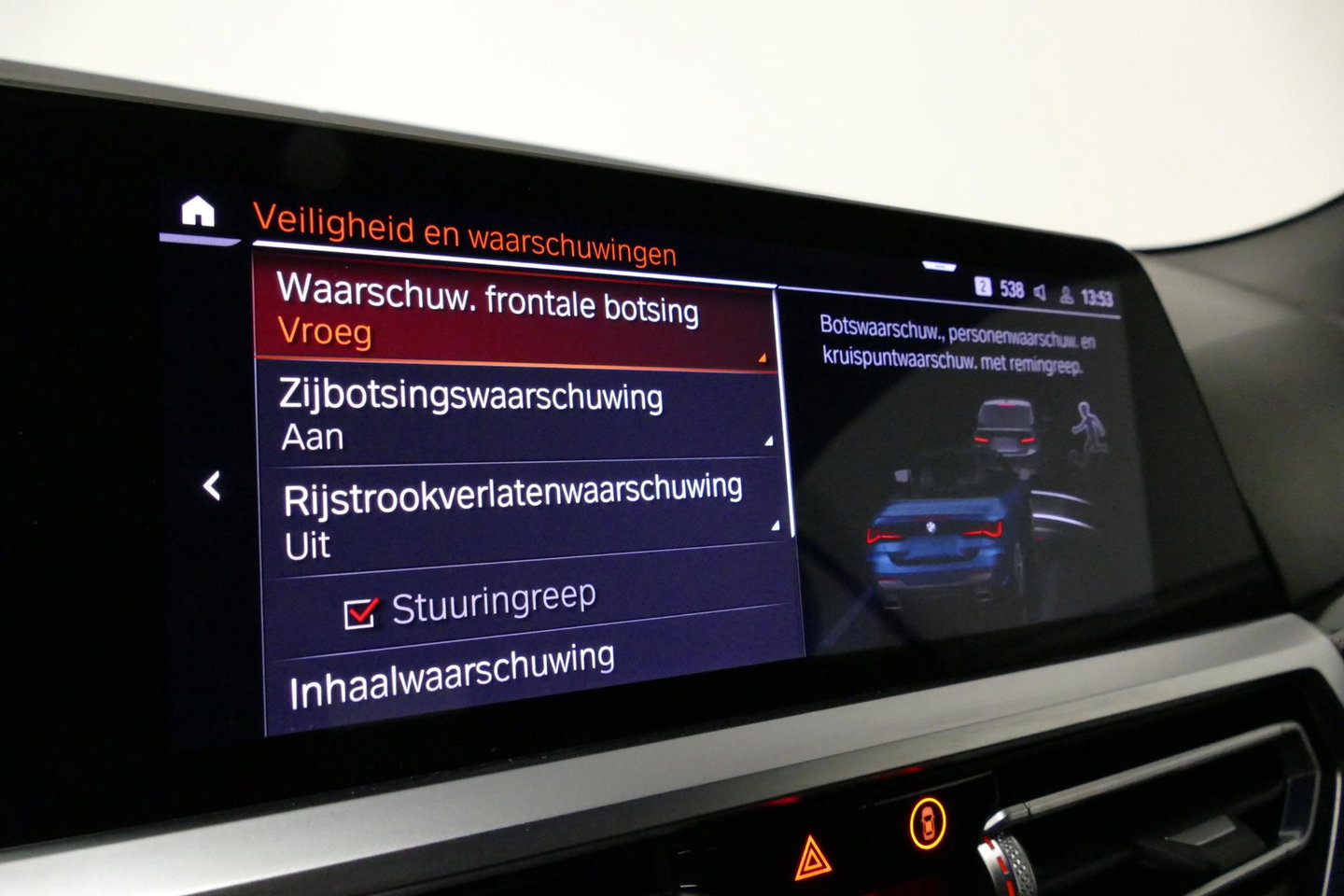 BMW 4 Serie Cabrio M440i xDrive High Executive / Air Collar (nekverwarming / BMW Laserlight / Elektr. verstelbare voorstoelen (links met memory) / Harman Kardon Surround Sound / Stoelverwarming / 20" / Rondomzichtcamera / HUD / Apple Carplay - Android Auto / Adaptief