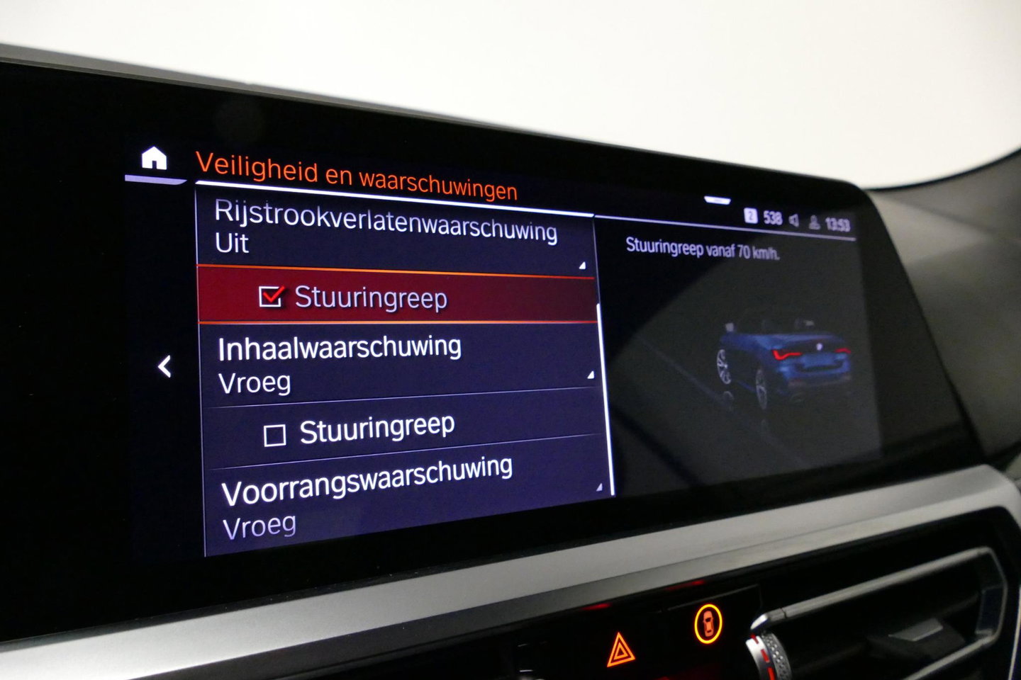 BMW 4 Serie Cabrio M440i xDrive High Executive / Air Collar (nekverwarming / BMW Laserlight / Elektr. verstelbare voorstoelen (links met memory) / Harman Kardon Surround Sound / Stoelverwarming / 20" / Rondomzichtcamera / HUD / Apple Carplay - Android Auto / Adaptief
