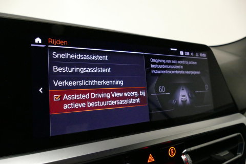 BMW 4 Serie Cabrio M440i xDrive High Executive / Air Collar (nekverwarming / BMW Laserlight / Elektr. verstelbare voorstoelen (links met memory) / Harman Kardon Surround Sound / Stoelverwarming / 20" / Rondomzichtcamera / HUD / Apple Carplay - Android Auto / Adaptief