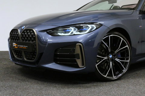 BMW 4 Serie Cabrio M440i xDrive High Executive / Air Collar (nekverwarming / BMW Laserlight / Elektr. verstelbare voorstoelen (links met memory) / Harman Kardon Surround Sound / Stoelverwarming / 20" / Rondomzichtcamera / HUD / Apple Carplay - Android Auto / Adaptief