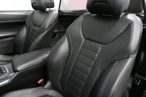 BMW 4 Serie Cabrio M440i xDrive High Executive / Air Collar (nekverwarming / BMW Laserlight / Elektr. verstelbare voorstoelen (links met memory) / Harman Kardon Surround Sound / Stoelverwarming / 20" / Rondomzichtcamera / HUD / Apple Carplay - Android Auto / Adaptief
