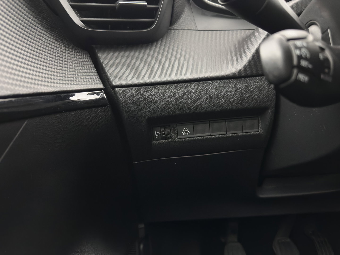 Peugeot 208 1.2 PureTech Blue Lease Active (Face-lift) (INCL-BTW) *FULL-LED | NAVI-FULLMAP | CARPLAY | PRIVACY-GLASS | DAB | ECC | PDC | CRUISE | TOWBAR | 16''ALU*