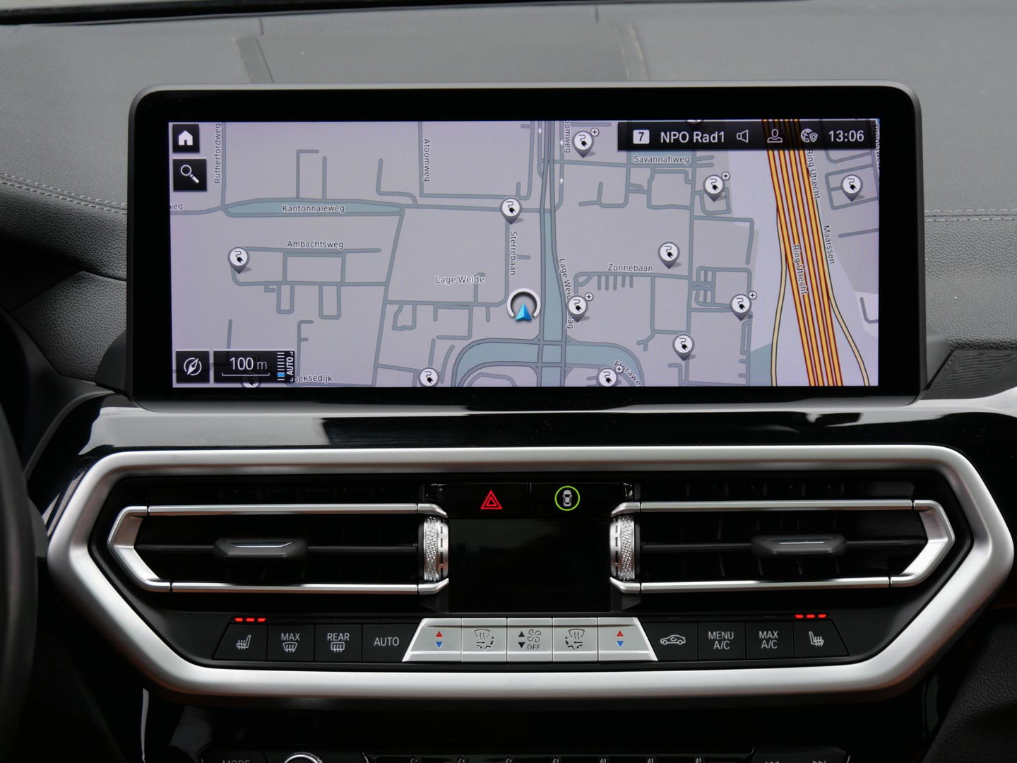 BMW iX3 LCI 80kWh/ M-SPORT/ PANORAMADAK/ LEER/ SHADOW-LINE/ TREKHAAK/ SOH 96%