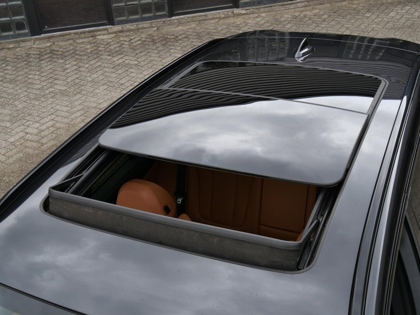 BMW iX3 LCI 80kWh/ M-SPORT/ PANORAMADAK/ LEER/ SHADOW-LINE/ TREKHAAK/ SOH 96%