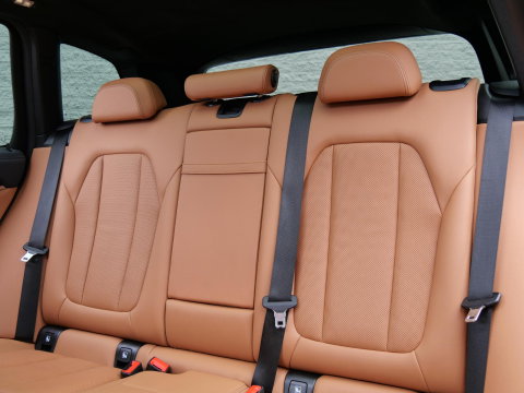 BMW iX3 LCI 80kWh/ M-SPORT/ PANORAMADAK/ LEER/ SHADOW-LINE/ TREKHAAK/ SOH 96%
