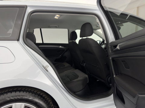 Volkswagen Golf Variant 1.0 TSI Comfortline *ADAPTIVE-CRUISE | NAVI-FULLMAP | HEATED-COMFORTSEATS | DAB | PRIVACY-GLASS | ECC | CARPLAY | PDC | TOWBAR | 16''ALU*